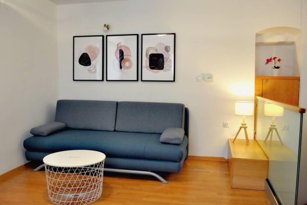 Apartment Veli Dvor เซรส ภายนอก รูปภาพ