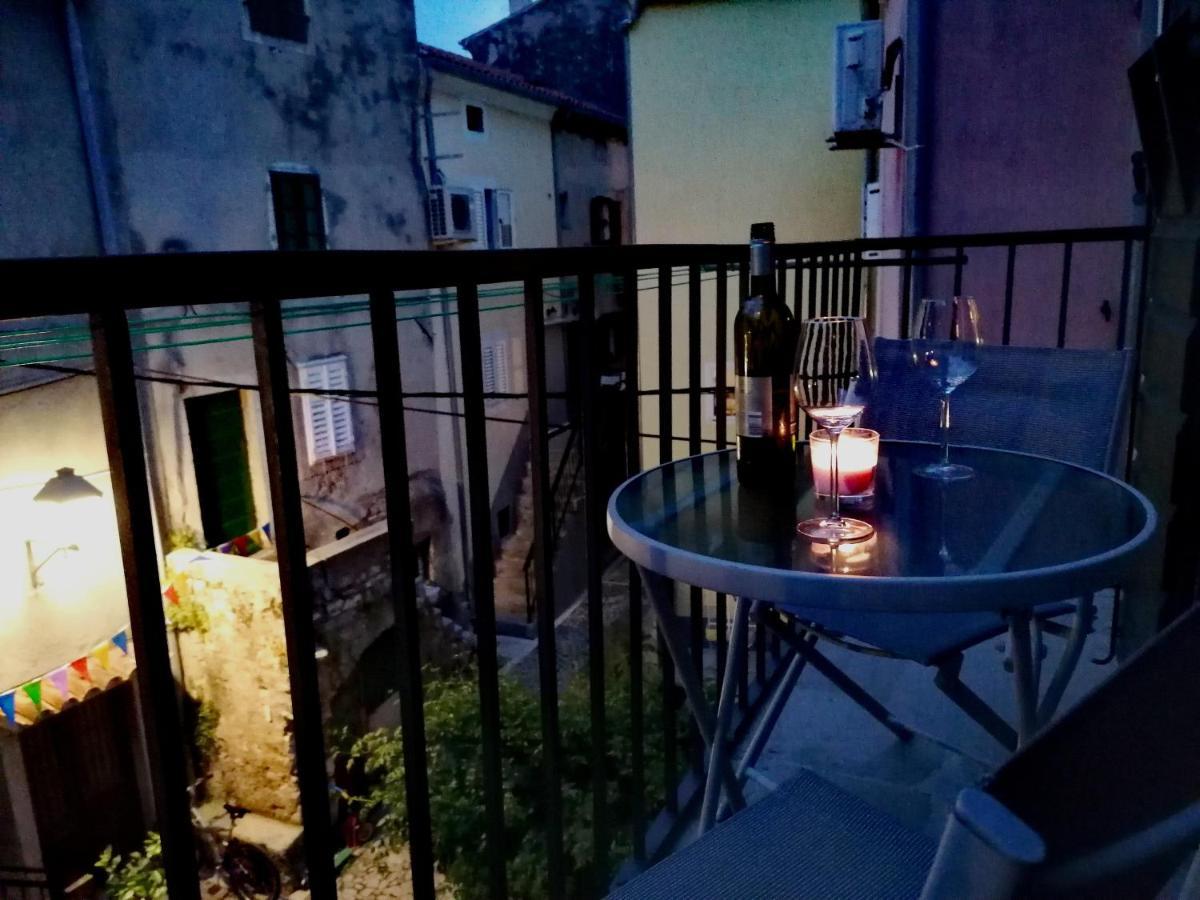 Apartment Veli Dvor เซรส ภายนอก รูปภาพ